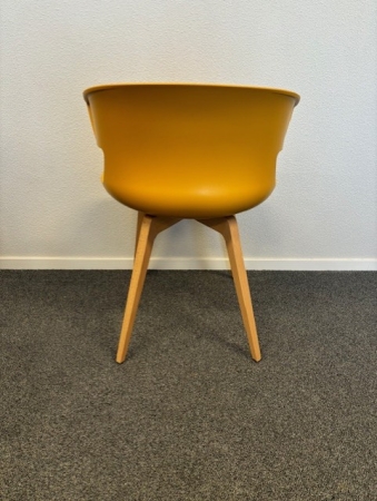 Cove stoelen geel (jong gebruikt)