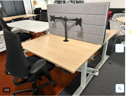 Bureau zit/sta elektrisch verstelbaar (jong gebruikt)